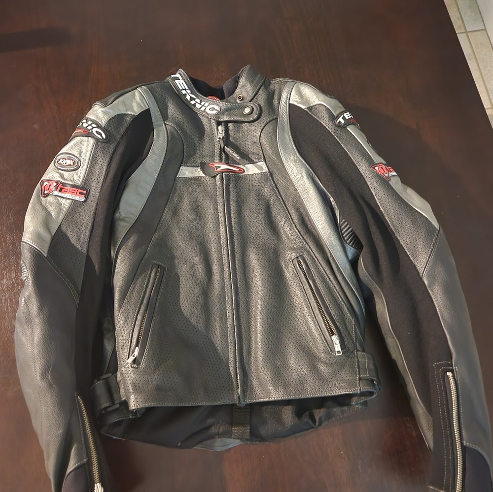 Teknic leather jacket women's size 8